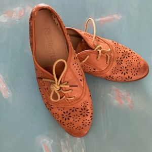 Restricted size 8 shoes